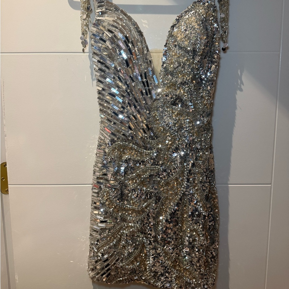 ALETA Elegant Silver Sequin Mini Dress
